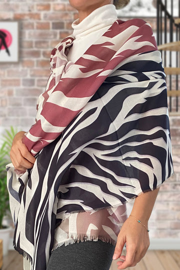 Shantuq Zebra Patterned Shawls Fashion Tight